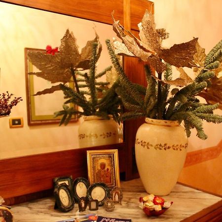 Отель A Casa Di Mamma Милаццо Экстерьер фото
